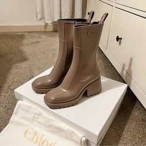 Chloe Betty Rainboots